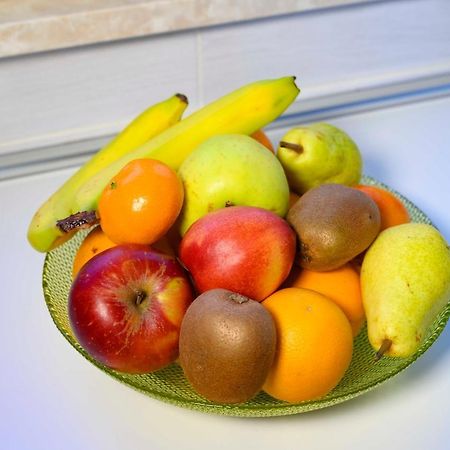 Intero Appartamento Con Giardino E Colazione Dario Parma Ngoại thất bức ảnh