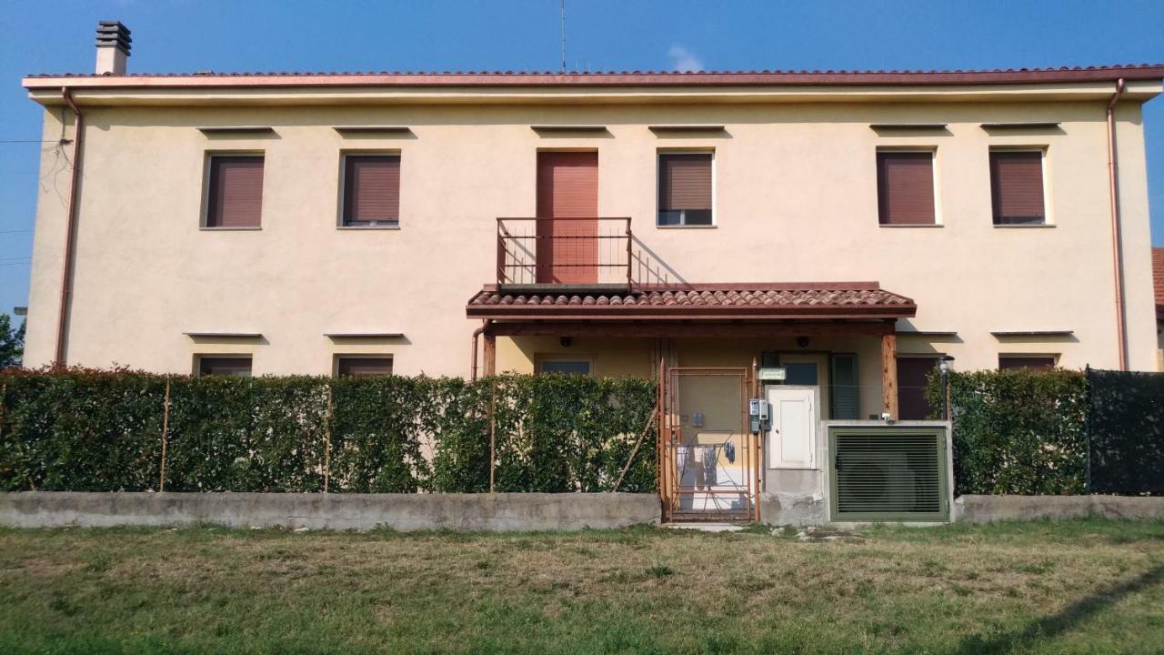 Intero Appartamento Con Giardino E Colazione Dario Parma Ngoại thất bức ảnh